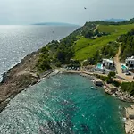 Villa Beachfront Mare With Seaview And Pool Pijavicino