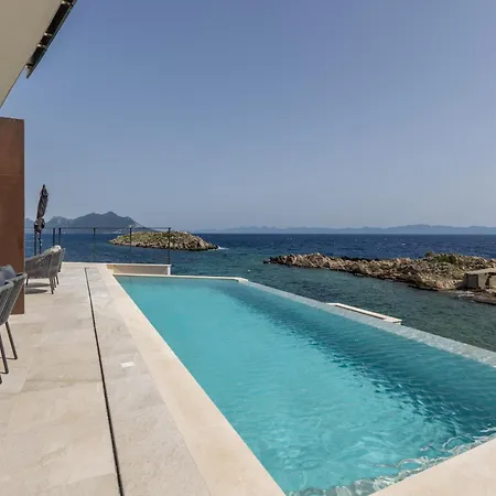 Beachfront Mare With Seaview And Pool * Pijavicino