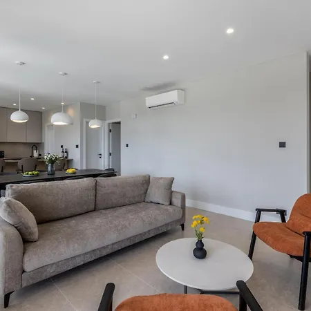 Beachfront Mare With Seaview And Pool Villa